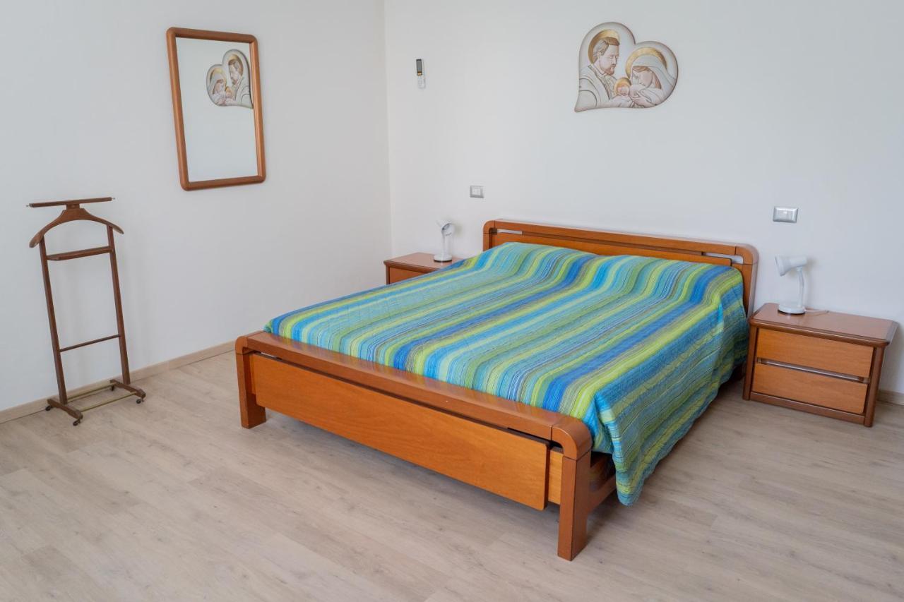Reno Family House Apartment Ravenna Bagian luar foto